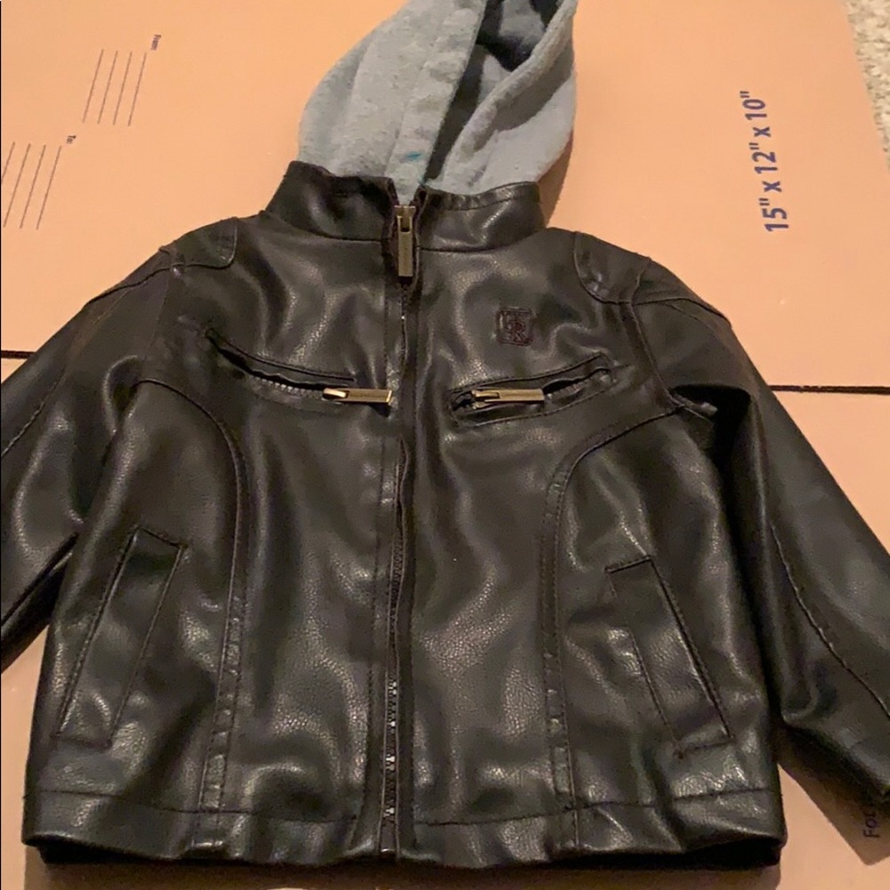 Urban Pipeline Hooded Jacket